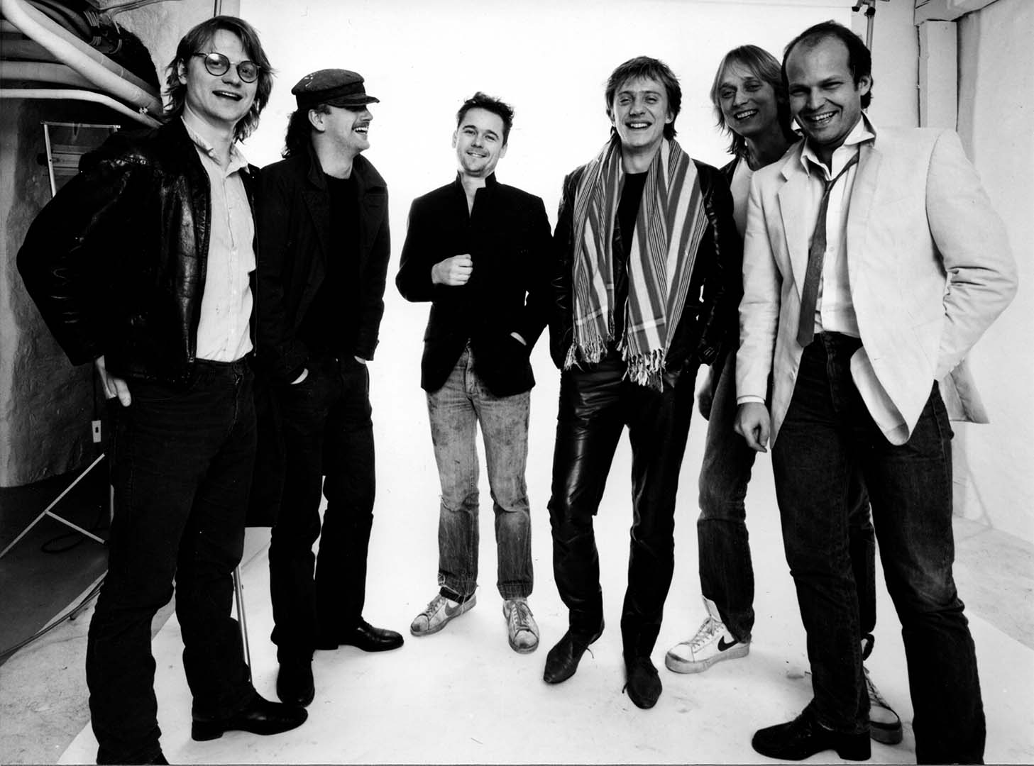 Low Budget Blues Band: Stefan Nilsson, Åke Sundqvist, Mike Watson, Mats Ronander, Hasse Olsson och Lasse Wellander